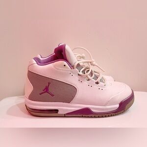 Nike Kids Shoes in White and Purple